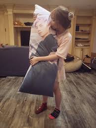 Do you like this video? Lily On Twitter It S Like He Never Left