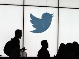 Landscape is a free tool that allows you to resize images at the perfect dimensions across twitter, facebook, instagram and more. Twitter Apologises For Racist Image Cropping Algorithm Twitter The Guardian