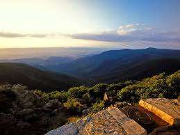 Best Day Hikes In The Parks National Geographic Best Places To Camp National Parks Breathtaking Places