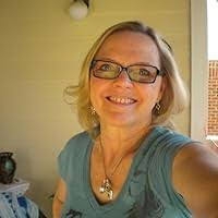 Molly Remer's Instagram, Twitter & Facebook