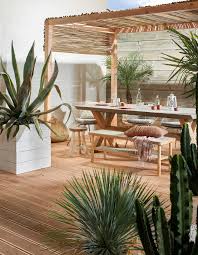ibiza vibes in je tuin zo creeer je het karwei tuin tuin ideeen pergola patio