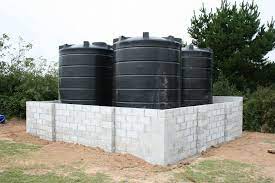 When looking at water storage containers you'll have the option of going for a big tank or a smaller and more portable solution. Storage Of Water