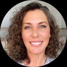 Vanessa Brown's Instagram, Twitter & Facebook