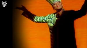 Queen latifah's equalizer kicks in door, grabs cbs pilot production commitmentdo you want to see queen latifah exact vigilante justice or not? Queen Latifah Fly Girl Official Music Video Youtube