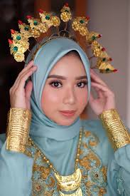 Gaun pengantin syar i sabiyah gown by nines widosari baju lamaran. 30 Make Up Pengantin Video Tutorial Natural Terbaik 2020