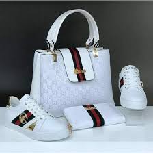 Pin By Catisha Pierre On G U C C I Fashion Bags Bags Fashion Handbags