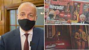 S omezeními se již potýkají české restaurace a hospody, které od počátku stavu nouze měly otevírací dobu povolenou pouze do 22:00. Prymula Pristizen Vyrazil V Noci Do Restaurace A Bez Rousky Tn Cz