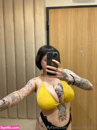 cutejuliavictoria  juliavjonasson Голые Сливы Онлифанс Фото 23 - Fapello