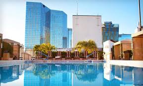 Stay In A Studio Or One Bedroom Suite At Polo Towers Suites In Las Vegas Las Vegas Suites Polo Towers Cancun Resorts