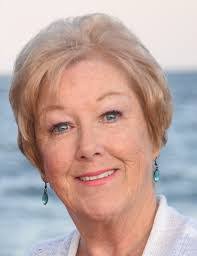 Mary Mass's Instagram, Twitter & Facebook