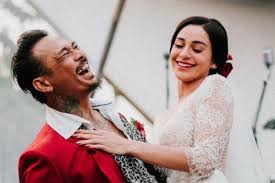 Nora alexandra akhirnya angkat bicara soal polemik jerinx yang dilaporkan ke polisi. Jadi Istri Jerinx 10 Posona Nora Alexandra Dari Prewed Hingga Resepsi