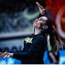 Damla çakıroğlu (born june 22, 1994) is a turkish female volleyball player. Sari Melekler Damla Cakiroglu Ve Fatma Yildirim Ile Facebook