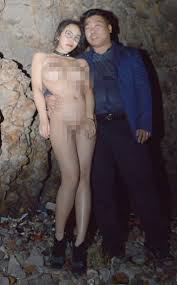 无水印]露出癖母狗人妻【麦苗】，户外捆绑调教，街边尿尿，大尺度私拍无码写真合集【942P3V 3.59G】 | 精选Porn