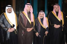 أصبح سلمان ملكاً في 23 يناير 2015 في أعقاب وفاة أخيه غير الشقيق، الملك عبد الله. ÙˆÙ„ÙŠ Ø§Ù„Ø¹Ù‡Ø¯ ÙŠØ­Ø¶Ø± Ø²ÙˆØ§Ø¬ Ø§Ù„Ø£Ù…ÙŠØ± Ù…Ø­Ù…Ø¯ Ø¨Ù† Ø¹Ø¨Ø¯ Ø§Ù„Ø±Ø­Ù…Ù† Ù…Ø¬Ù„Ø© Ø³ÙŠØ¯ØªÙŠ