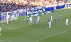 8 248 547 tykkäystä · 395 746 puhuu tästä. Video Bullet Header From Varane Doubles Real Madrid Lead