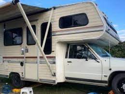 1989 Dolphin In Seattle Wa In 2021 Toyota Dolphin Dolphins Recreational Vehicles