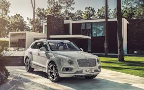 White Bentley Sedan Bentley Bentayga Hybrid Geneva Motor Show 2018 4k Hd Wallpaper Wallpaper Flare