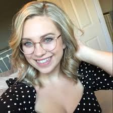 Amy Larcombe (larcombe05)