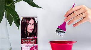 An Easy 4 Step Guide To Doing A Hair Dye Patch Test When Dyeing Your Hair At Home