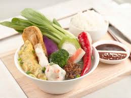 Pastue byk, takde laaa cam dalam bekas kecik tue jer. Ah Chew Yong Tau Foo Picture Of Food Opera Ion Orchard Singapore Tripadvisor