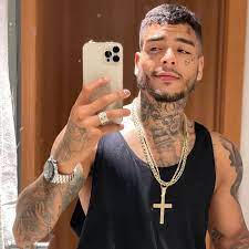 mc vk viu maos de mc kevin escorregando da sacada istoe independente