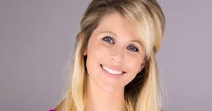 Amanda Gulley's Instagram, Twitter & Facebook