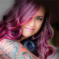 Shannon Chaney's Instagram, Twitter & Facebook