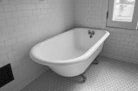 Diy host ed del grande shows how to install a whirlpool tub, including how to hook up all the connections. Why You Shouldn T Install A Clawfoot Tub In Your Home