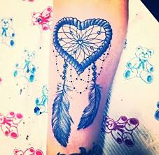 Heart Dreamcatcher Feather Beads Tattoo Tatouage Attrape Reve Poignet Tatouage Poignet Idees De Tatouages