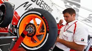 Check spelling or type a new query. Daftar Harga Ban Motor Sport Murah Rp 300 Ribuan Juli 2021