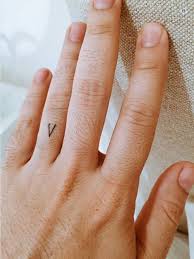 Finger tattoos are so versatile that they give you an option as to which finger and where you want the tattoo to appear. Lin Manuel Miranda Gets Ring Finger Tattoo Tattoo Ideas Artists And Models