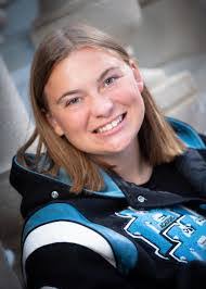 Aimee Prentice's Instagram, Twitter & Facebook