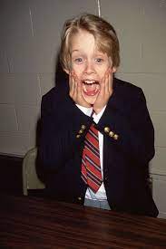 35 Classic Christmas Movies You Need To Watch This Year And Every Year Classic Christmas Movies Macaulay Culkin Christmas Movies