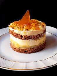 Le Poire Caramel Les Delices De Marina Recette Dessert Patissiere Gateaux Et Desserts