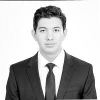 200+ perfiles de «Larrazolo»