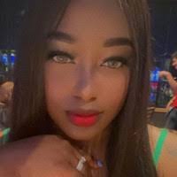 Aleisha Thompson's Instagram, Twitter & Facebook