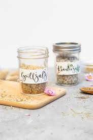 Diy Gewurzsalz Selber Machen Und Hubsche Etiketten Verzieren Gewurzsalz Selber Machen Kulinarische Geschenke Selbst Zubereiten Gewurzmischung Selber Machen