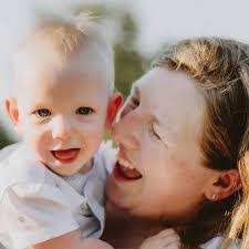 Elina Marquez's Instagram, Twitter & Facebook