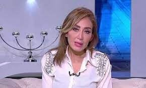 ثم شكرًا ثم شكرًا أنا قعدت أفكر بعد الكتاب قد ايه جميل إن الواحد يبقى حدوتة، حدوتك حلوة أوي، مستنية أنا مُمتنة لوجود ريهام سعيد في العالم بتاعنا. Ø±ÙŠÙ‡Ø§Ù… Ø³Ø¹ÙŠØ¯ ØªÙ†Ù‡Ø§Ø± Ø¨Ø§ÙƒÙŠØ© Ø¨Ø¹Ø¯ ØªØ¹Ø±Ø¶Ù‡Ø§ Ù„Ù„ØªØ­Ø±Ø´ Ø§Ù„Ù„ÙØ¸ÙŠ Ø¹Ù„Ù‰ Ø´Ø§Ø·Ø¦ Ø§Ù„Ø¨Ø­Ø± ÙÙŠØ¯ÙŠÙˆ Ø§Ù„Ù‚Ø¯Ø³ Ø§Ù„Ø¹Ø±Ø¨ÙŠ