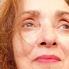 Helene Mathews's Instagram, Twitter & Facebook