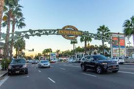 San Fernando Valley S 5 Most Underrated Neighborhoods Neighborhoods Com San Fernando Valley The Neighbourhood Canoga Park