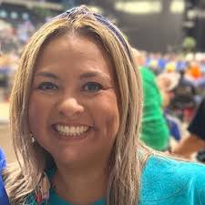 Christine Bernal (@ChristieBernal)