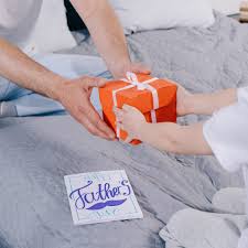 We've got the best father's day gift ideas for every type of dad on your list: Unique Gifts Or Dad 2021