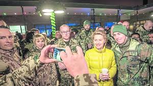 Ursula gertrud von der leyen, geb. Unzufriedenheit Bei Der Truppe Gross Union Will Mehr Um Soldaten Werben Politik