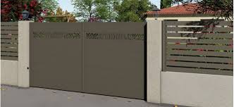 Des portails qui ont ici un point commun, ils sont tous proposés sur mesure afin de répondre aux besoins de tous, aux projets les plus complexes et aux demandes les plus exigeantes ! Portail Battant Aluminium Sur Mesure Pas Cher Le Portail Alu