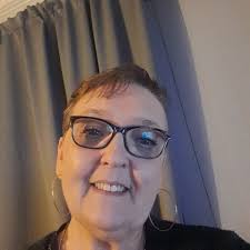 If you've got Netflix, dive in. Tom Hardy doesn't disappoint ❤️