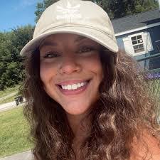 Lillian Mckenna's Instagram, Twitter & Facebook