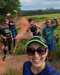 A distância mais curta entre dois pontos pode ser a linha reta, mas é nos  caminhos curvos que se encontram as melhores coisas da vida! GRATIDÃO por  esse domingo TÃO especial ✨