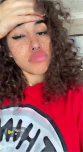 Shelly Mcrae's Instagram, Twitter & Facebook