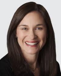 Renee Mueller's Instagram, Twitter & Facebook